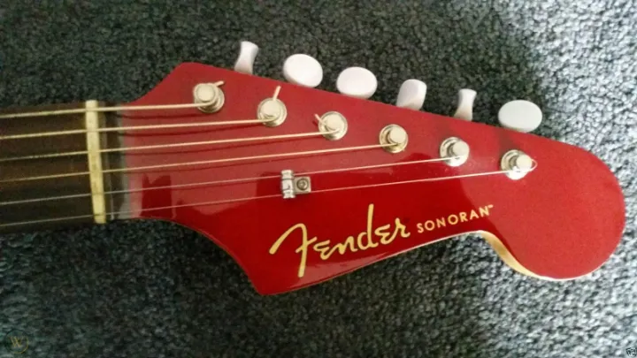 Fender Sonoran 4